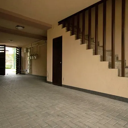 Royal Guest house *